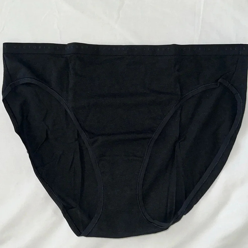 NWT Victoria’s Secret High-Leg Briefs (XL)